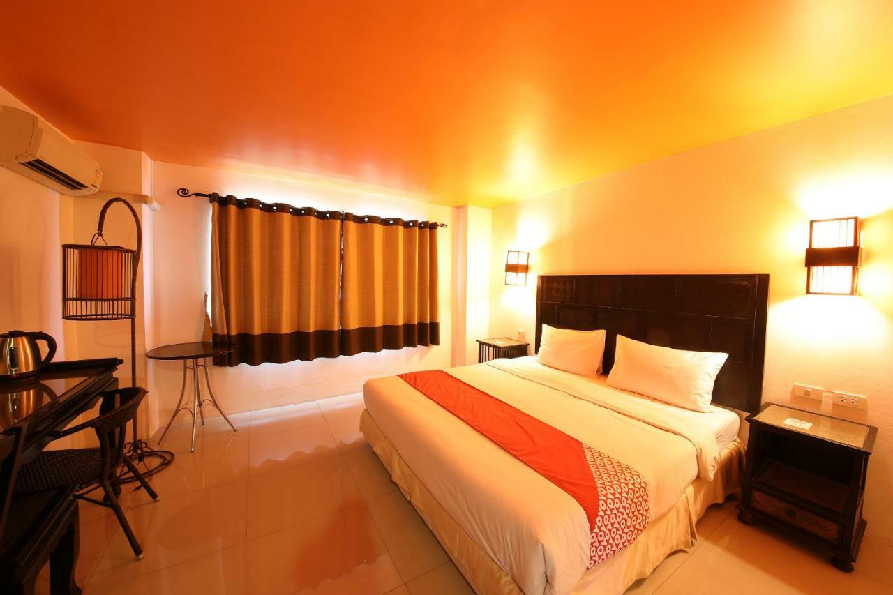 Oyo 126 Patong Station House Hotel Ngoại thất bức ảnh